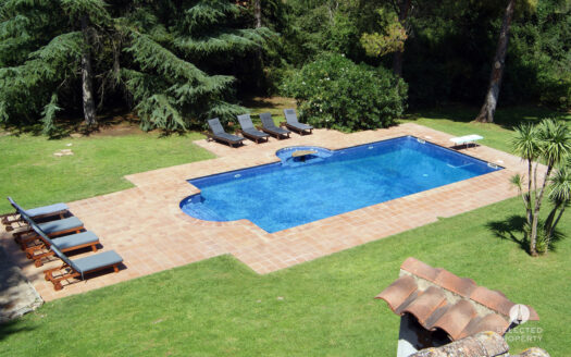 Country house Masia near Girona for sale