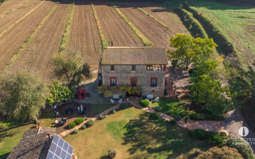 Charming self-sufficient boutique hotel with spa and pool in Alt Empordà