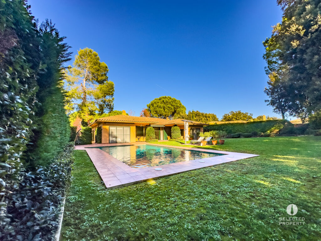 Toller Bungalow auf dem Golfplatz Torremirona – Navata – villa – Foto 4