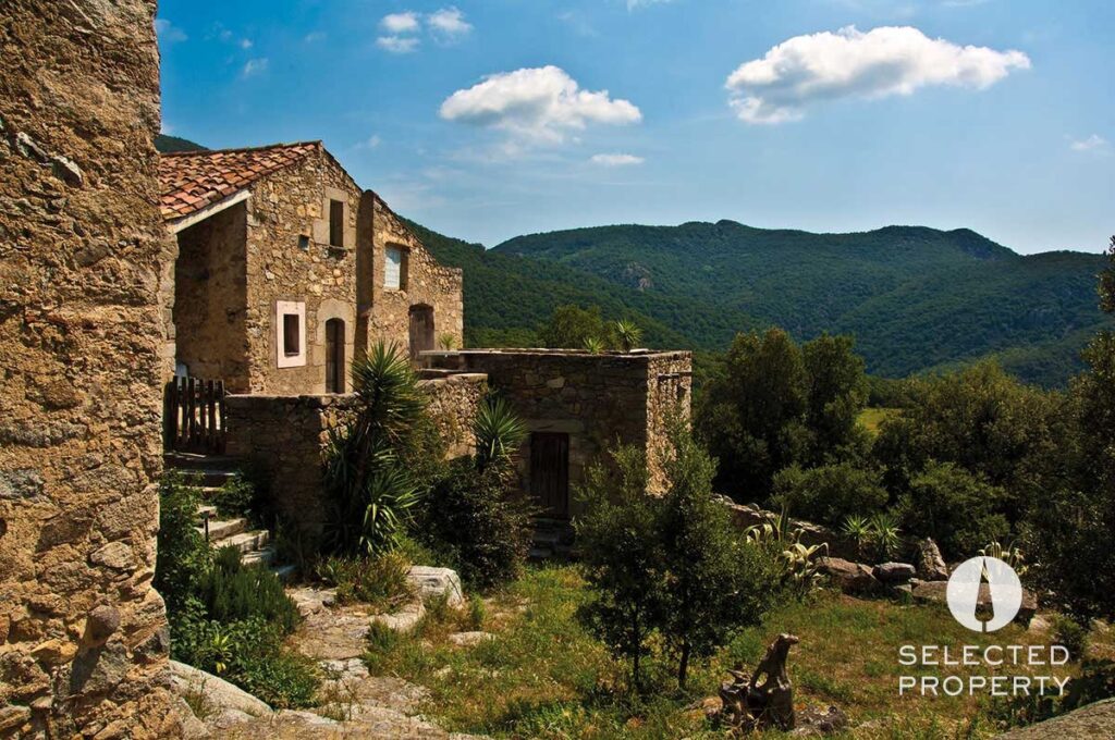 Fantastic plot between the mountains and the sea – La Vajol – plot – Foto 16