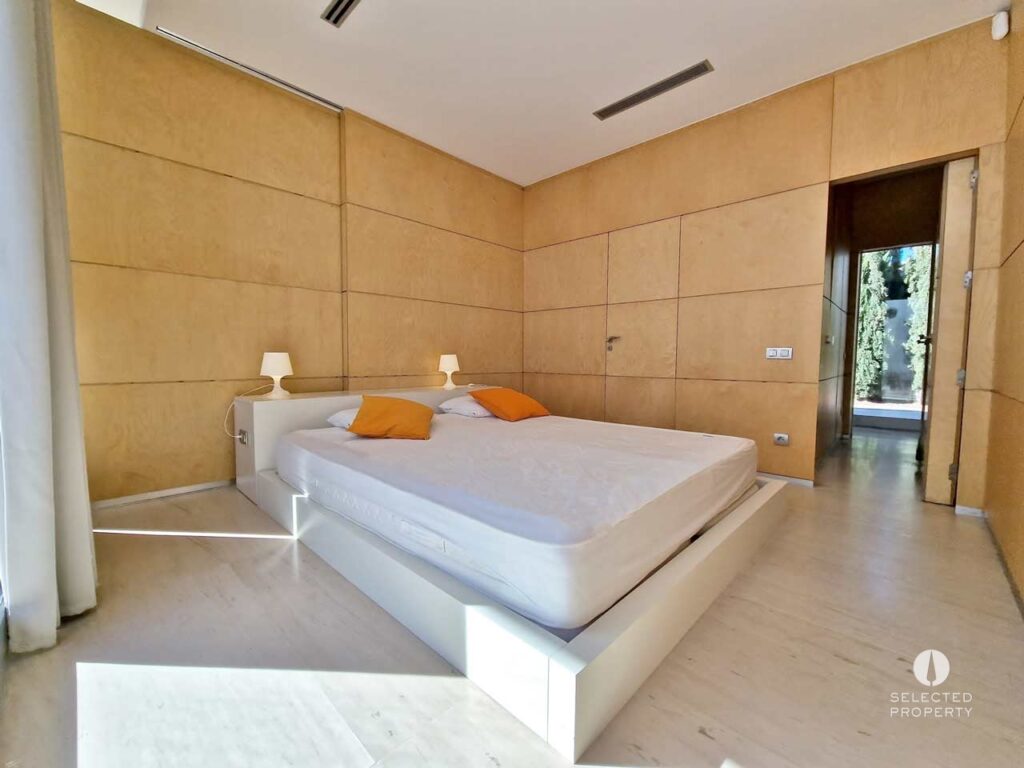 Villa Contemporánea de Una Sola Planta en Gran Canal – Orientación Suroeste – Empuriabrava – Foto 22