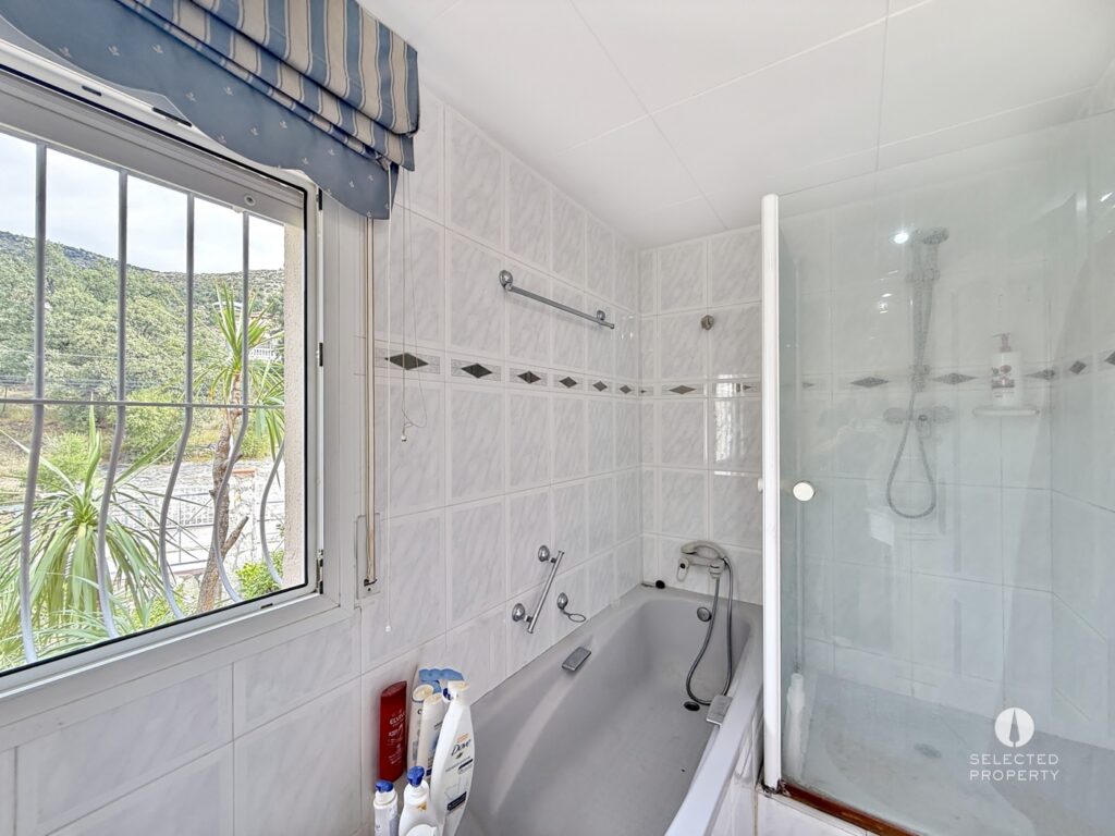 Exklusive Luxusvilla mit Meerblick über die Bucht von Roses – Indoor-Pool, Gästeapartment, Südausrichtung – Roses – villa – Foto 27