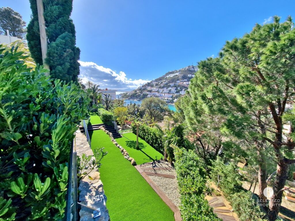 Außergewöhnliche Luxusvilla mit spektakulärem Meerblick, nur 200 Meter vom Strand entfernt – Roses – Foto 60