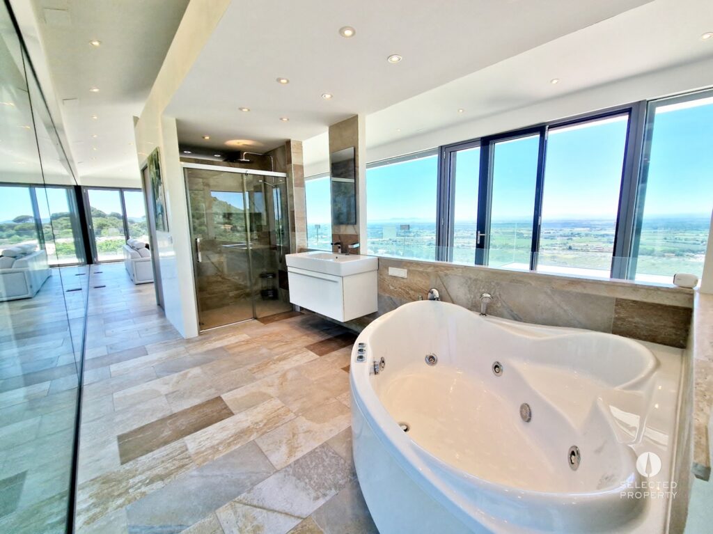 Villa de Luxe Exclusive avec Vue Mer, Appartement Invités, Piscine & Espace Bien-Être — Emplacement Privilégié sur la Costa Brava – Roses – villa – Foto 17