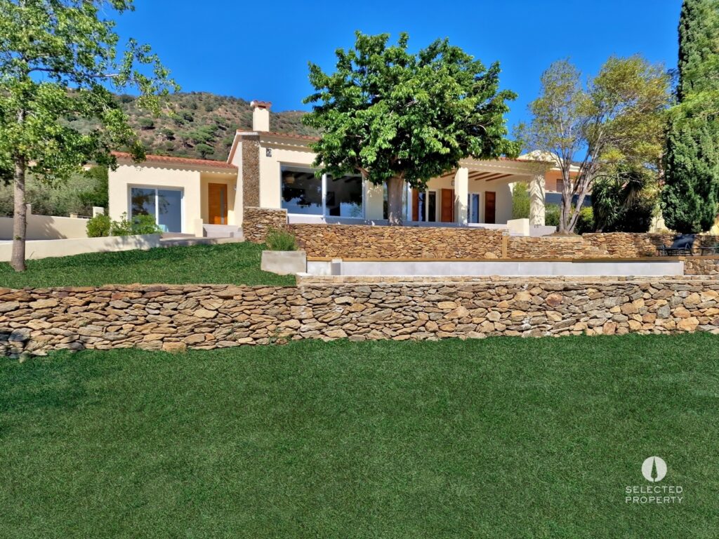 Villa exceptionnelle avec vue mer, piscine à débordement et oliveraie — entièrement rénovée, à 5 minutes des plages – Pau – villa – Foto 36
