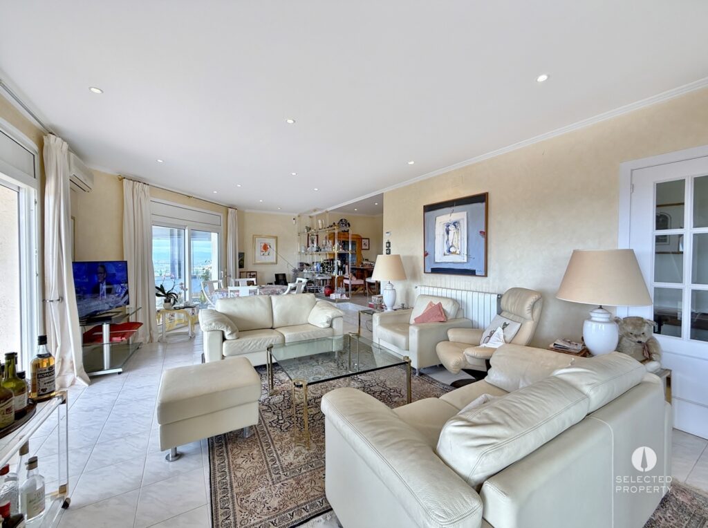 Luxury Sea View Villa Overlooking the Bay of Roses – Indoor Pool, Independent Apartment, South Facing – Roses – Photo 15
