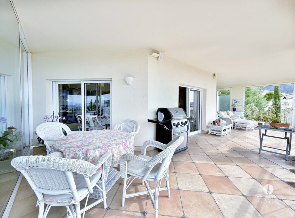 Luxury Sea View Villa Overlooking the Bay of Roses – Indoor Pool, Independent Apartment, South Facing – Roses – Photo 13