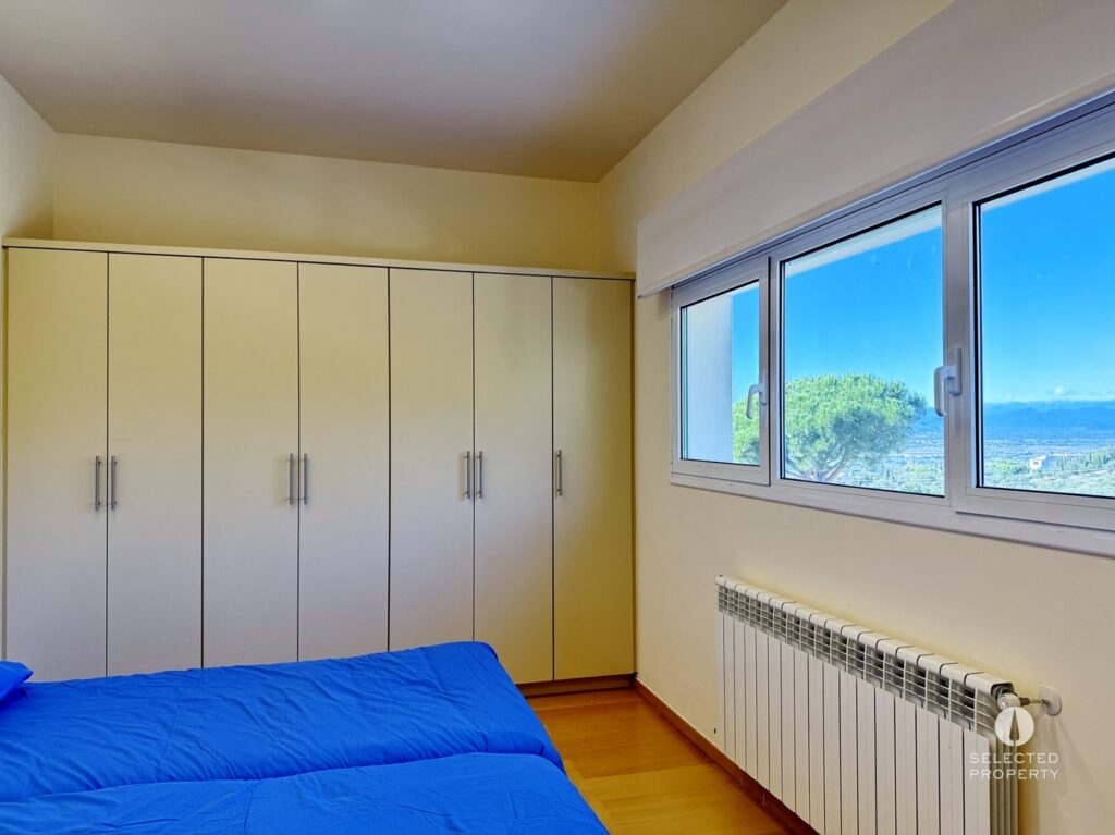 Villa de lujo cerca de la playa – Gran parcela, piscina climatizada y orientación Suroeste – Palau-saverdera – Foto 27