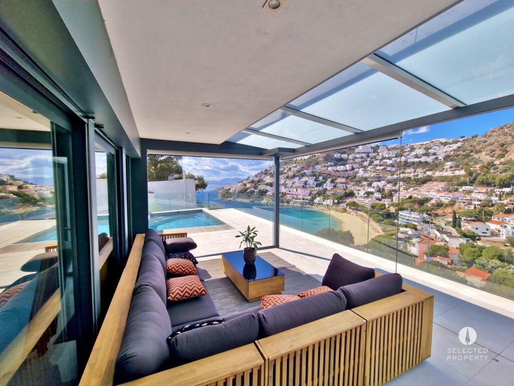 Exceptional luxury villa with stunning sea views, just 200 metres from the beach – Roses – villa – Foto 14